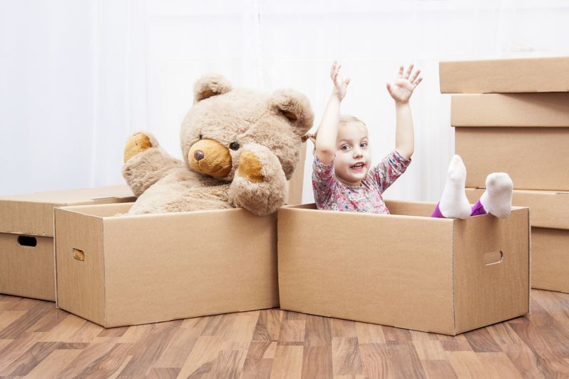 children-moving-house-boxes